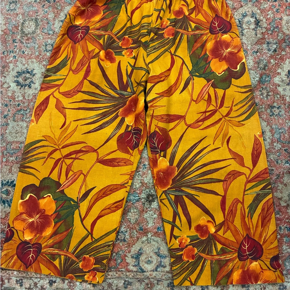Chico's Mustard Yellow Tropical Floral Cropped Pants